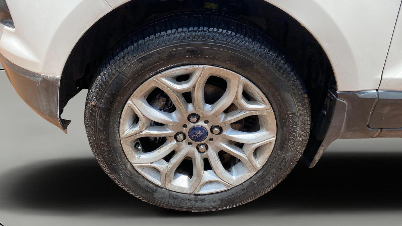 2015 Ford Ecosport TITANIUM 1.5L DIESEL, Diesel, Manual, 1,49,556 km, Left Front Wheel