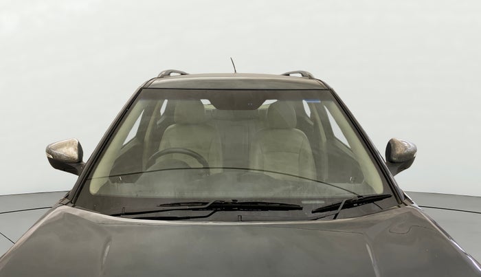 2021 Mahindra XUV300 W8 (O) 1.2 PETROL, Petrol, Manual, 33,153 km, Front Windshield