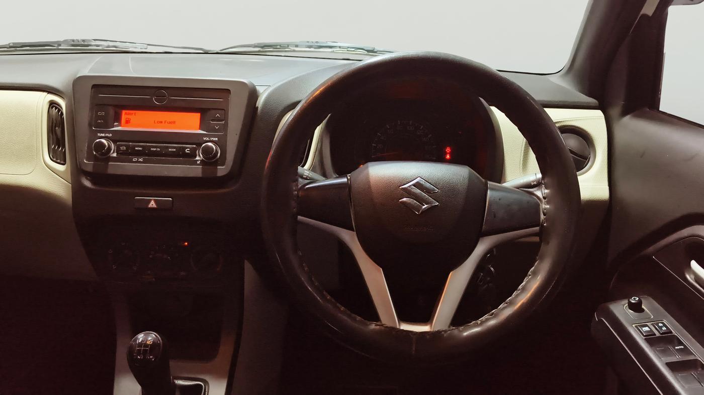 2021 Maruti New Wagon-R VXI 1.0, Petrol, Manual, 42,300 km, Steering Wheel Close Up