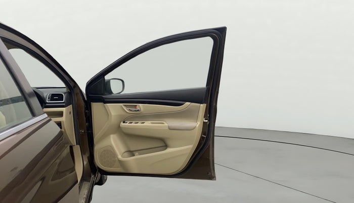 2015 Maruti Ciaz ZXI+, Petrol, Manual, 53,028 km, RHS Front Door