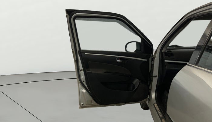 2016 Maruti Swift VXI, Petrol, Manual, 67,783 km, LHS Front Door