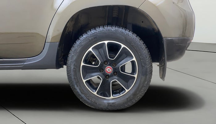 2018 Renault Duster 85 PS RXS MT DIESEL, Diesel, Manual, 1,28,228 km, Left Rear Wheel