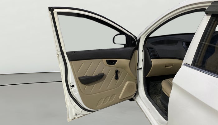 2018 Hyundai Eon D-LITE+, Petrol, Manual, 57,217 km, LHS Front Door