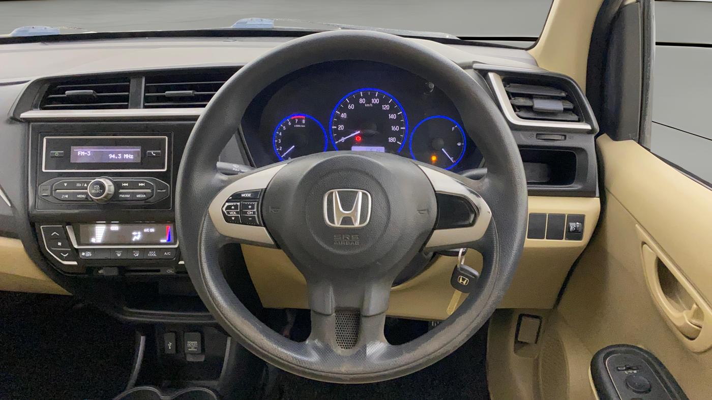 2017 Honda Amaze 1.2L I-VTEC S OPT, Petrol, Manual, 1,37,972 km, Steering Wheel Close Up