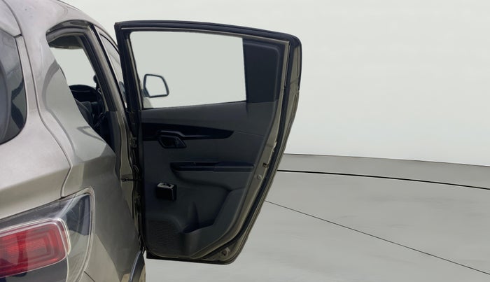 2018 Mahindra KUV 100 NXT K2 P 6 STR, Petrol, Manual, 27,851 km, RHS Rear Door