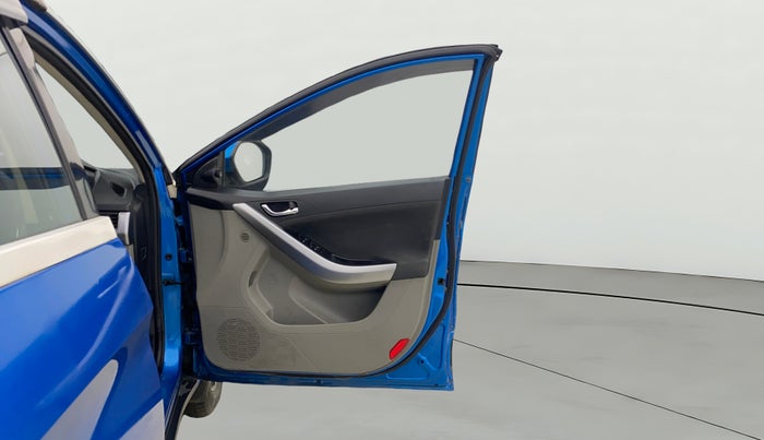 2018 Tata NEXON XZA PLUS DIESEL, Diesel, Automatic, 30,269 km, RHS Front Door