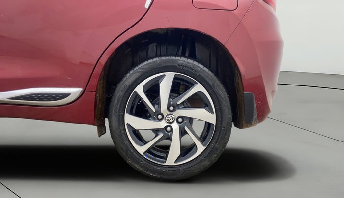 2022 Toyota Glanza V, Petrol, Manual, 26,462 km, Left Rear Wheel