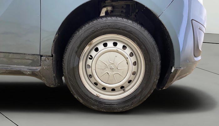 2018 Mahindra MARAZZO M2 7STR, Diesel, Manual, 1,15,675 km, Right Front Wheel