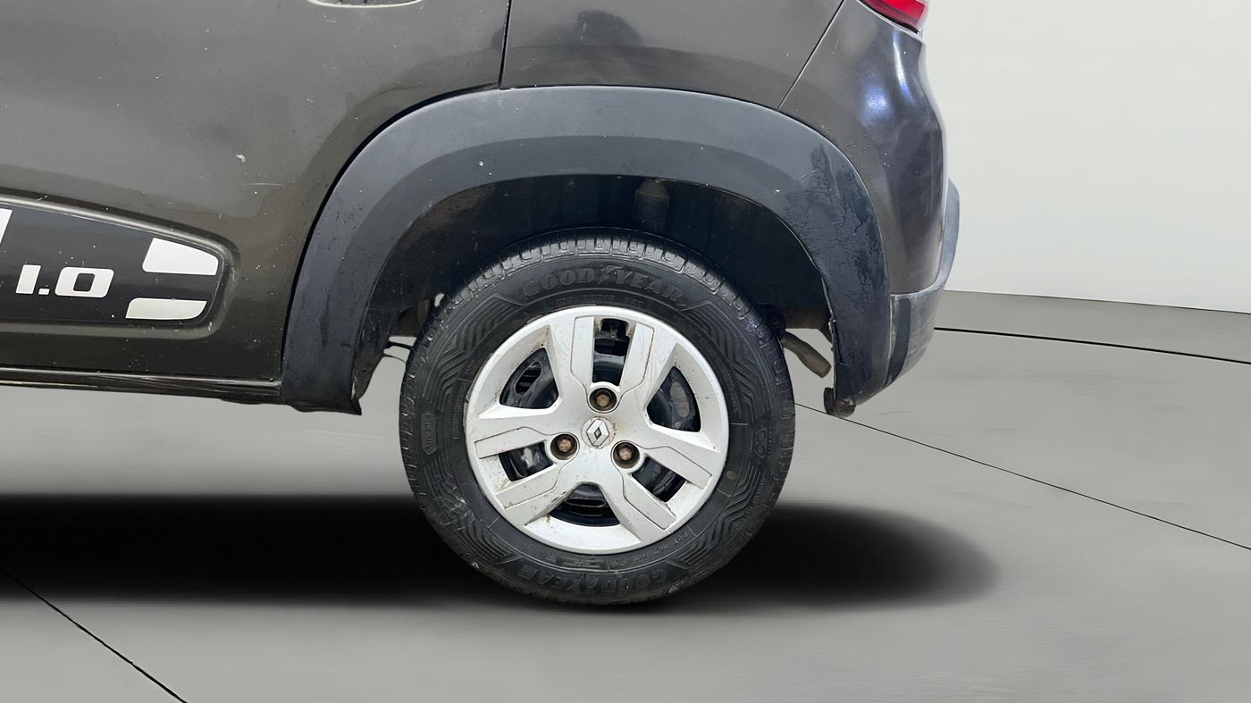 2018 Renault Kwid RXL 1.0 AMT, CNG, Automatic, 64,078 km, Left Rear Wheel