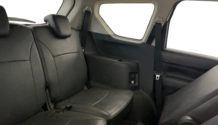 2022 Maruti XL6 ALPHA AT, Petrol, Automatic, 63,852 km, Third Seat Row ( optional )