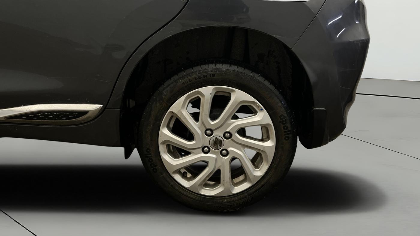 2022 Maruti Baleno ZETA PETROL 1.2, Petrol, Manual, 33,289 km, Left Rear Wheel