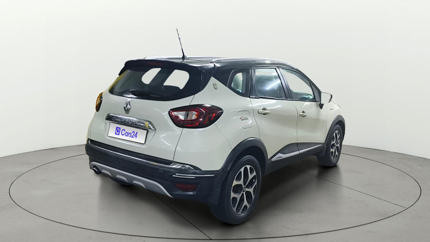 2018 Renault Captur RXT DIESEL DUAL TONE, Diesel, Manual, 92,525 km, Right Back Diagonal