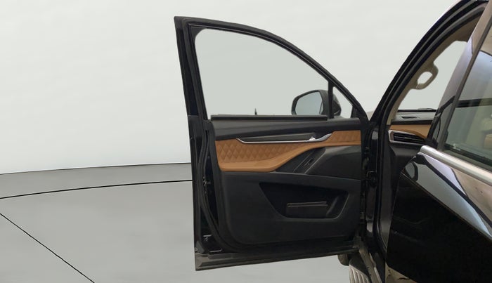 2023 MG GLOSTER SAVVY 2.0 TURBO 7 STR 2WD, Diesel, Automatic, 36,456 km, LHS Front Door