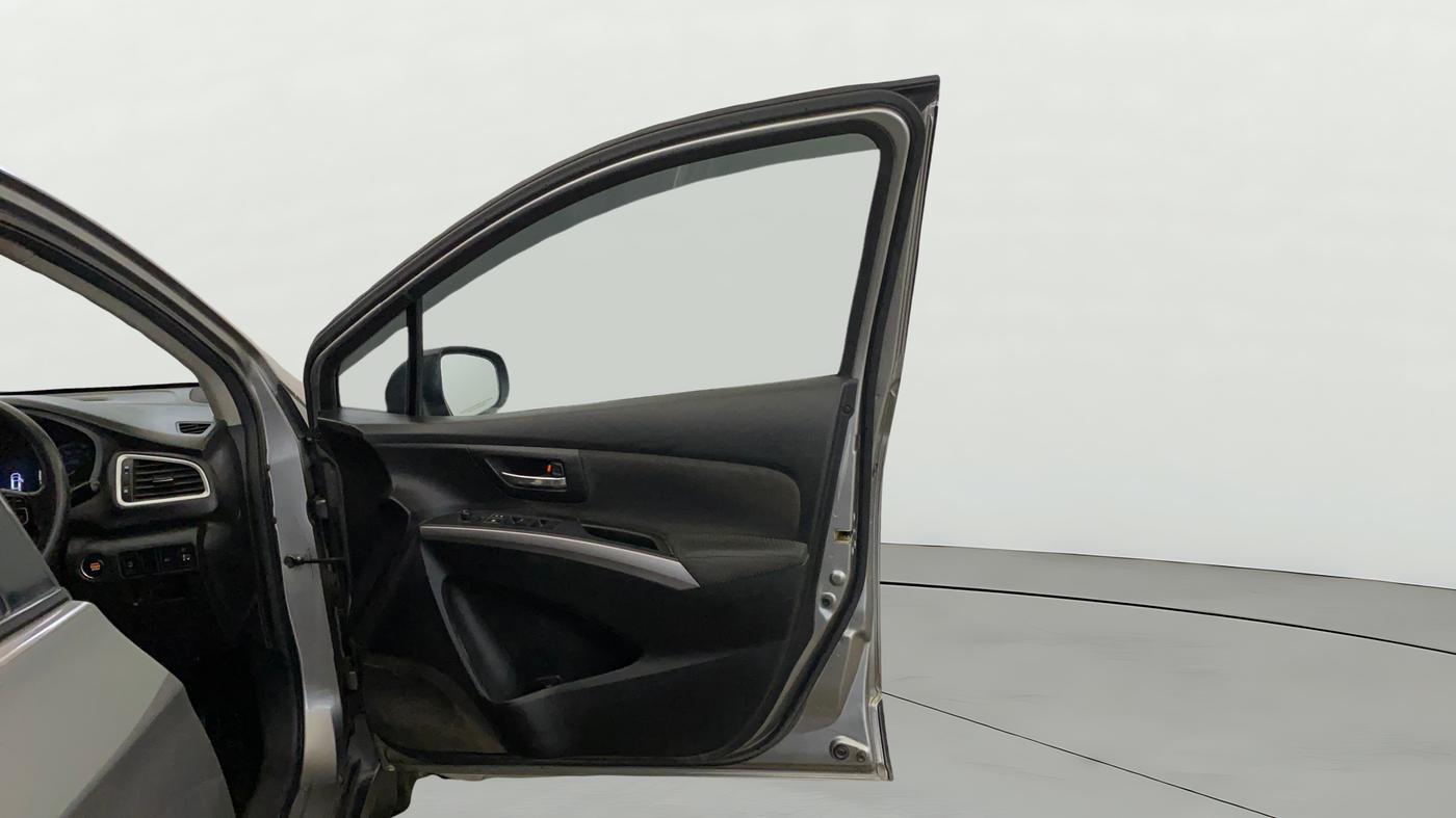 2020 Maruti S Cross DELTA AT1.5, Petrol, Automatic, 1,16,328 km, RHS Front Door