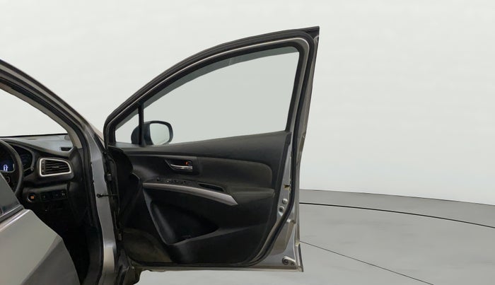 2020 Maruti S Cross DELTA AT1.5, Petrol, Automatic, 1,16,328 km, RHS Front Door