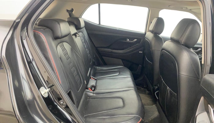 2020 Hyundai Creta SX (O) 1.4 TURBO DCT, Petrol, Automatic, 77,456 km, Right Side Rear Door Cabin