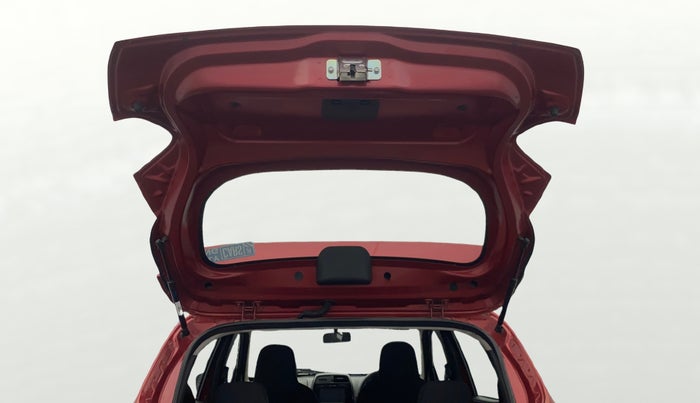 2018 Renault Kwid RXT 1.0 (O), Petrol, Manual, 14,196 km, Boot Door Open