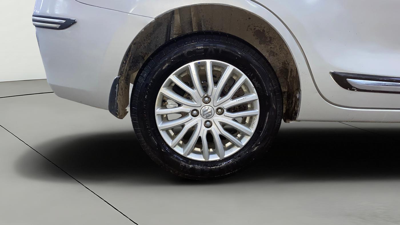 2018 Maruti Dzire ZXI AMT, Petrol, Automatic, 59,674 km, Right Rear Wheel