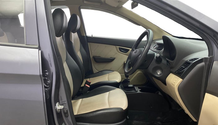 2015 Hyundai Eon D-LITE+, Petrol, Manual, 31,222 km, Right Side Front Door Cabin