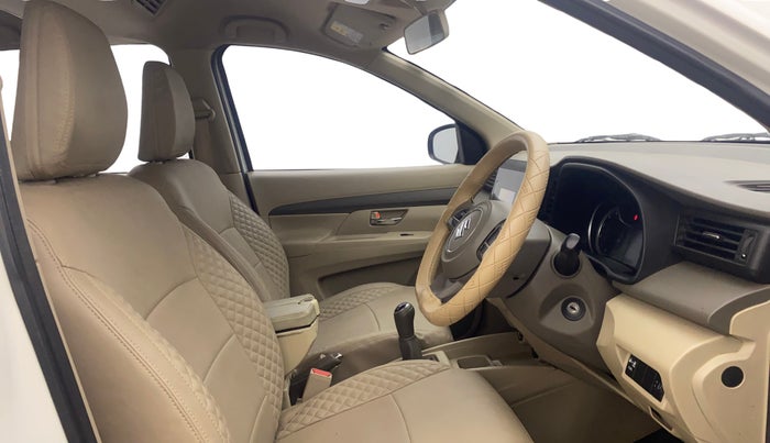 2022 Maruti Ertiga VXI CNG, CNG, Manual, 30,540 km, Right Side Front Door Cabin
