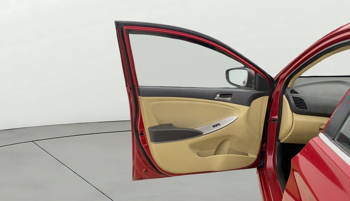 2017 Hyundai Verna FLUIDIC 4S 1.4 VTVT, CNG, Manual, 1,05,023 km, LHS Front Door