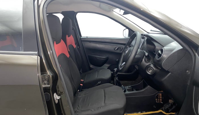 2018 Renault Kwid RXL 1.0, Petrol, Manual, 83,490 km, Right Side Front Door Cabin