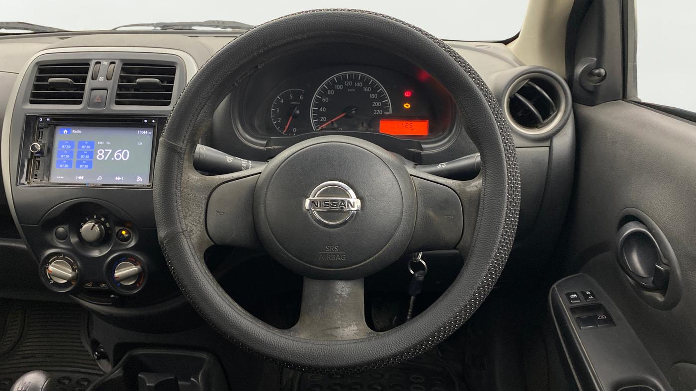 2017 Nissan Sunny XE D, Diesel, Manual, 86,191 km, Steering Wheel Close Up