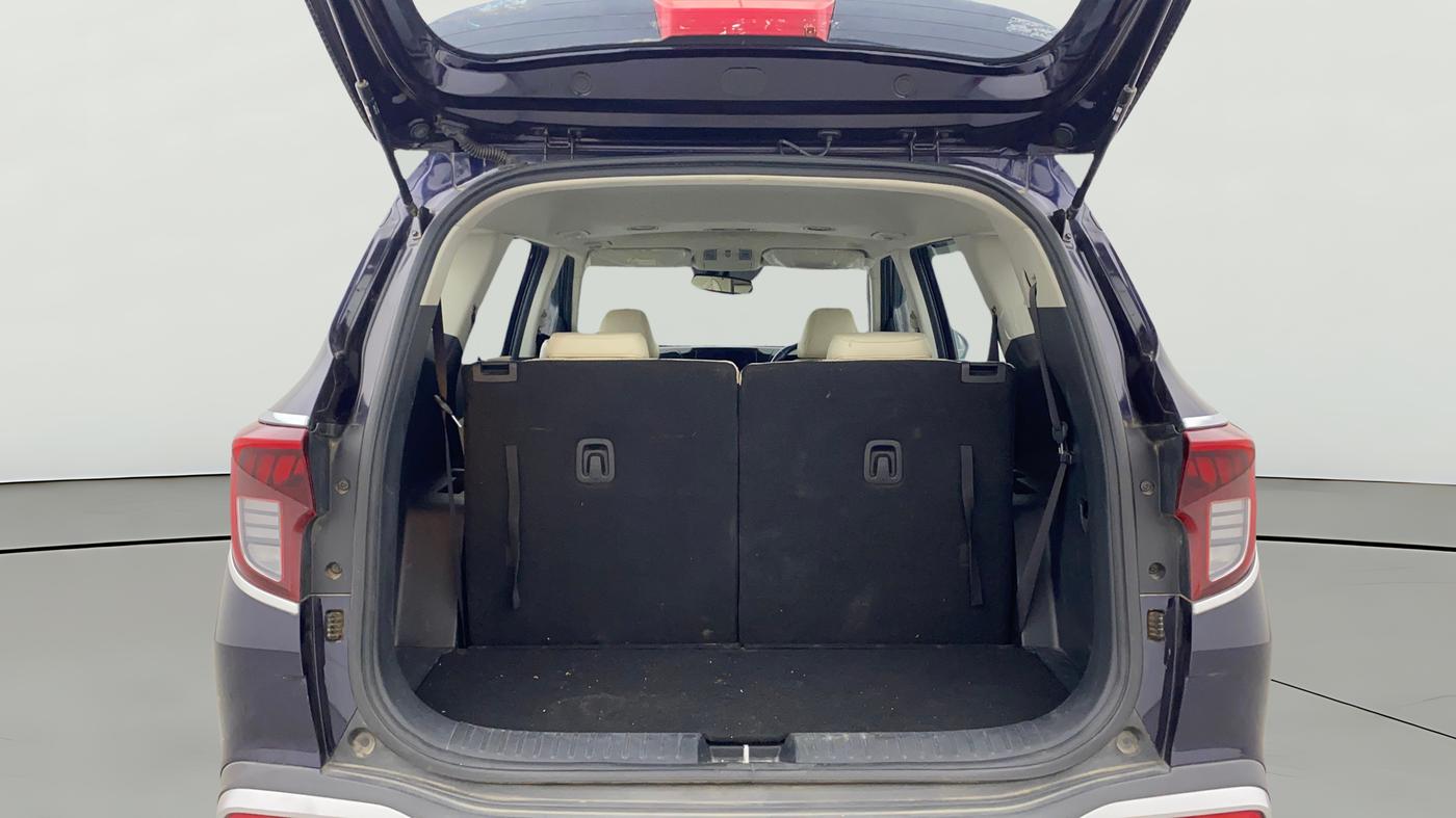 2022 KIA CARENS LUXURY PLUS 1.5 DIESEL AT 6 STR, Diesel, Automatic, 84,964 km, Boot Open Zoomed View