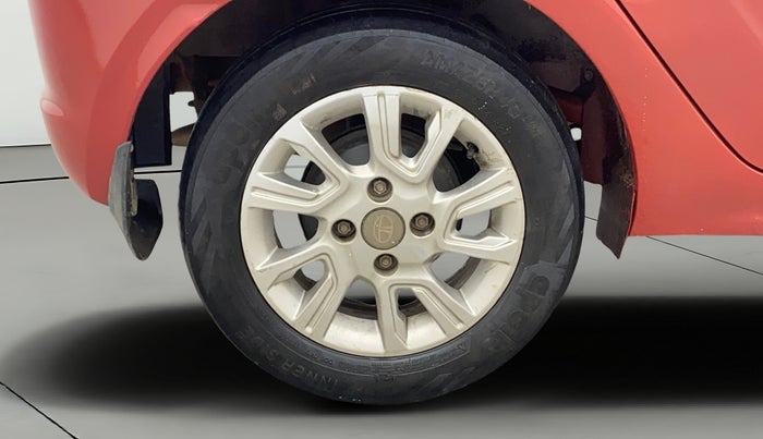 2018 Tata Tiago XZA PETROL, Petrol, Automatic, 90,612 km, Right Rear Wheel