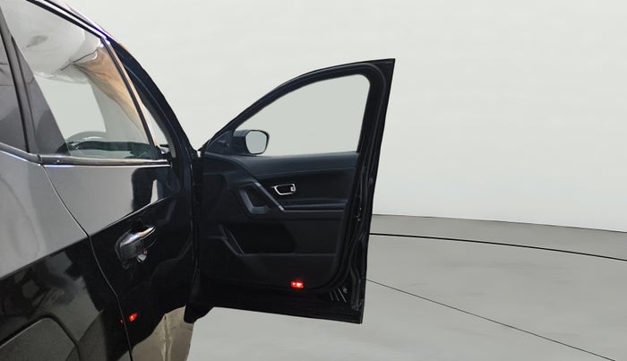 2020 Tata Harrier XZA 2.0L DARK EDITION, Diesel, Automatic, 1,17,325 km, RHS Front Door
