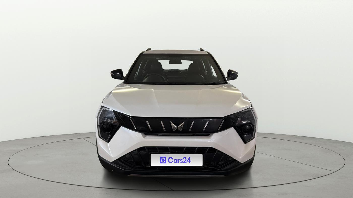 2025 Mahindra XUV 3XO MX3 Pro 1.2 L TCMPFi, Petrol, Manual, 5,280 km, Front