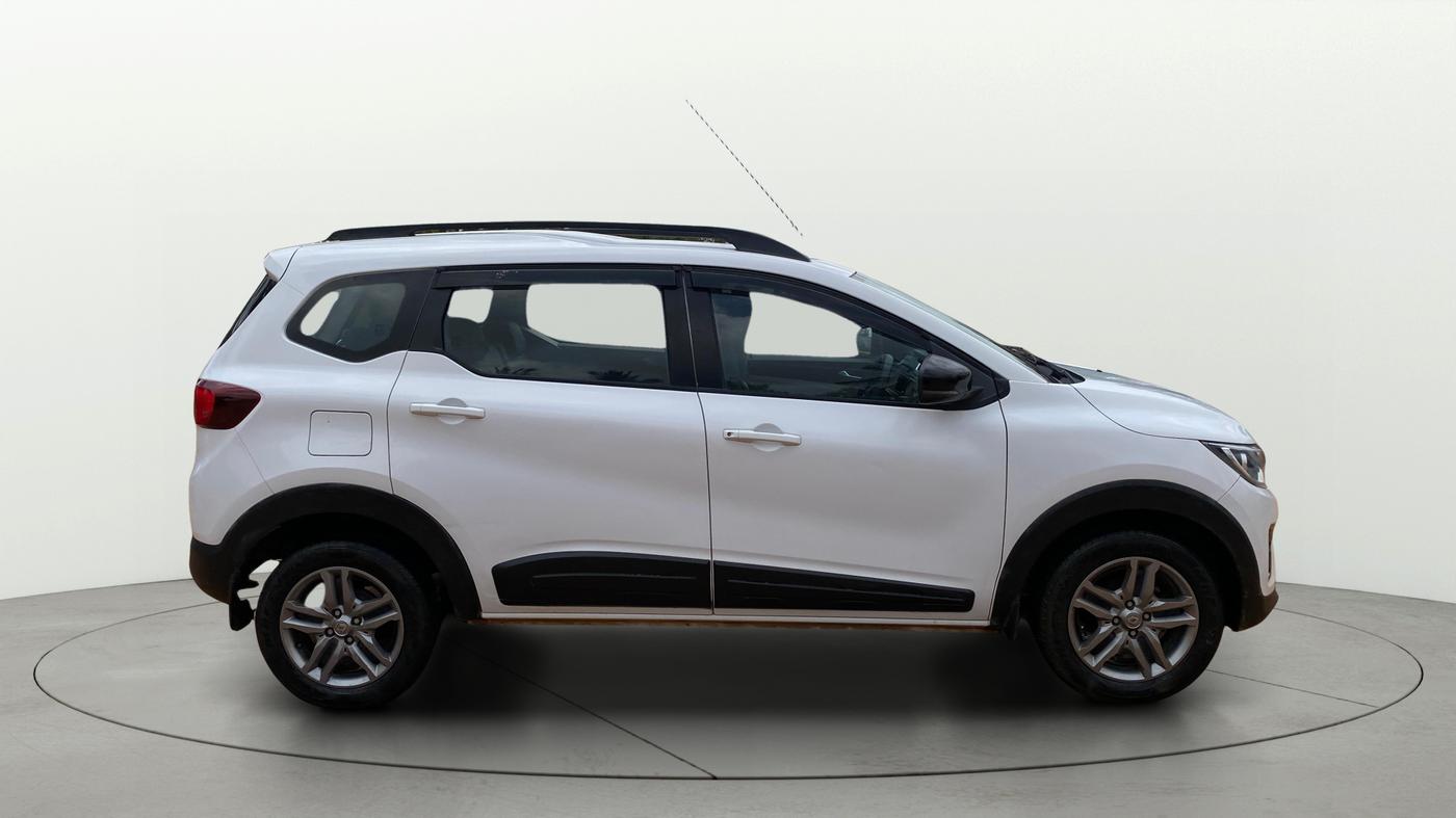2021 Renault TRIBER RXZ, Petrol, Manual, 34,193 km, Right Side View