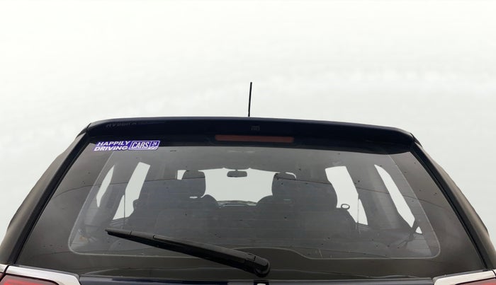 2017 Tata Hexa XTA 4X2 7 STR, Diesel, Automatic, 1,39,861 km, Rear Windshield