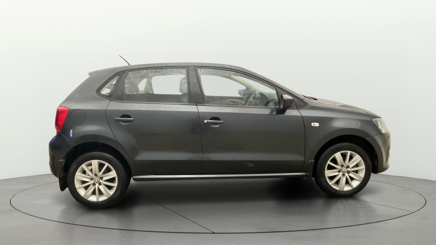 2014 Volkswagen Polo HIGHLINE1.2L, Petrol, Manual, 24,400 km, Right Side View