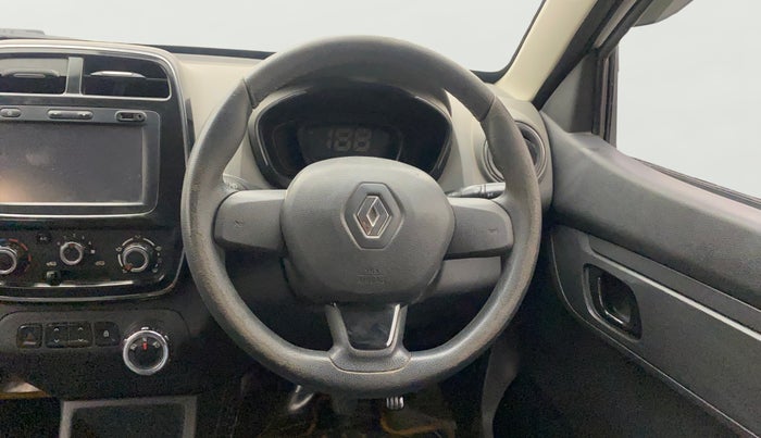2016 Renault Kwid RXT 1.0 AMT, Petrol, Automatic, 74,586 km, Steering Wheel Close Up