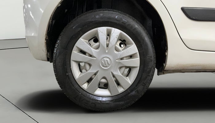 2017 Maruti Swift LXI (O), Petrol, Manual, 30,150 km, Right Rear Wheel