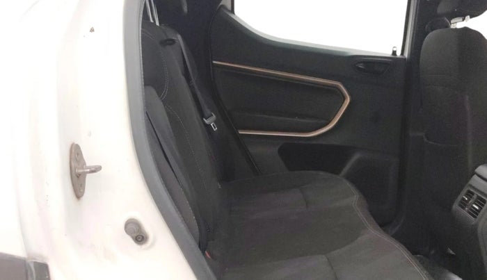 2021 Renault Kiger RXT (O) AMT, Petrol, Automatic, 39,237 km, Right Side Rear Door Cabin