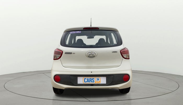 2017 Hyundai Grand i10 MAGNA AT 1.2 KAPPA VTVT, Petrol, Automatic, 27,341 km, Back/Rear