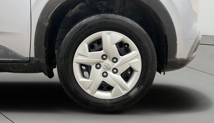 2020 Hyundai VENUE S 1.2, Petrol, Manual, 39,068 km, Right Front Wheel