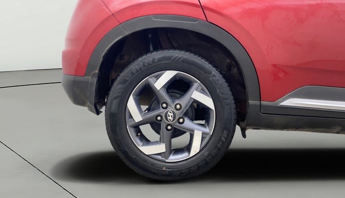 2022 Hyundai VENUE SX 1.5 CRDI, Diesel, Manual, 78,205 km, Right Rear Wheel