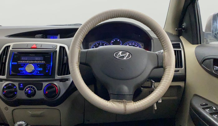 2013 Hyundai i20 MAGNA 1.2, Petrol, Manual, 66,737 km, Steering Wheel Close Up