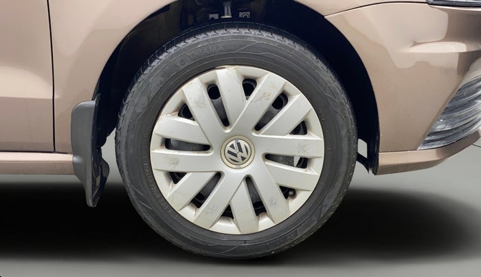 2018 Volkswagen Ameo COMFORTLINE 1.0L, Petrol, Manual, 74,402 km, Right Front Wheel