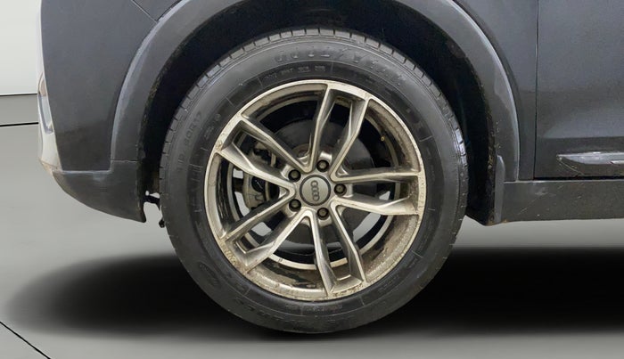 2021 Mahindra XUV300 W6 1.2 PETROL, Petrol, Manual, 31,207 km, Left Front Wheel