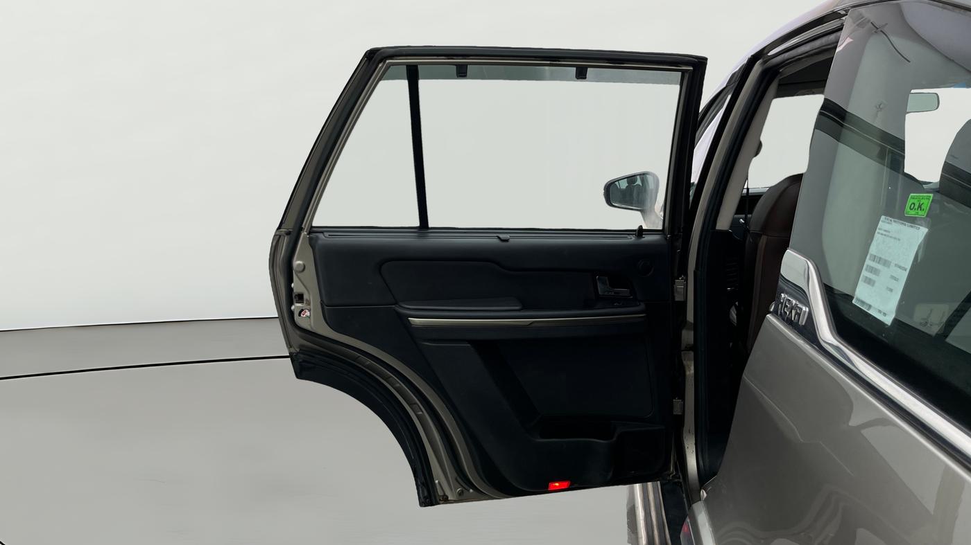 2018 Tata Hexa XMA 4X2 7 STR, Diesel, Automatic, 58,341 km, LHS Rear Door