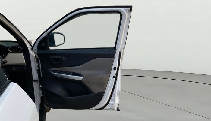 2023 Nissan MAGNITE XE, Petrol, Manual, 26,910 km, RHS Front Door