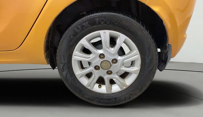 2016 Tata Tiago XZ PETROL, Petrol, Manual, 49,161 km, Left Rear Wheel