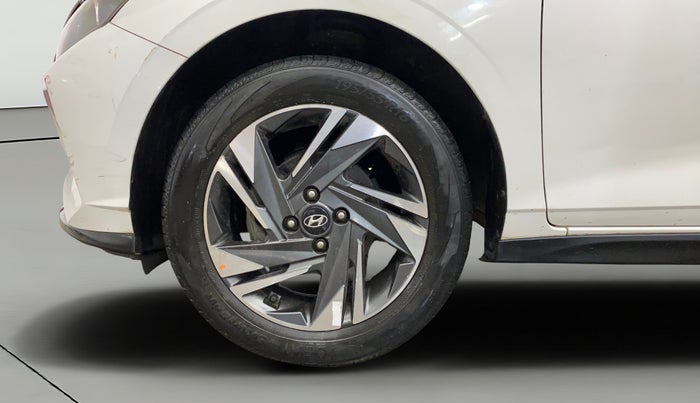 2021 Hyundai NEW I20 ASTA 1.2 MT, Petrol, Manual, 27,922 km, Left Rear Wheel