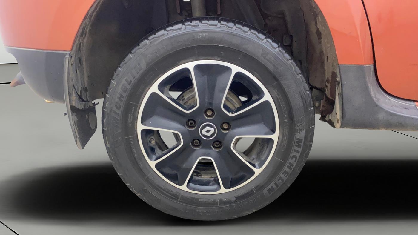 2016 Renault Duster 110 PS RXZ 4X2 AMT DIESEL, Diesel, Automatic, 77,235 km, Right Rear Wheel