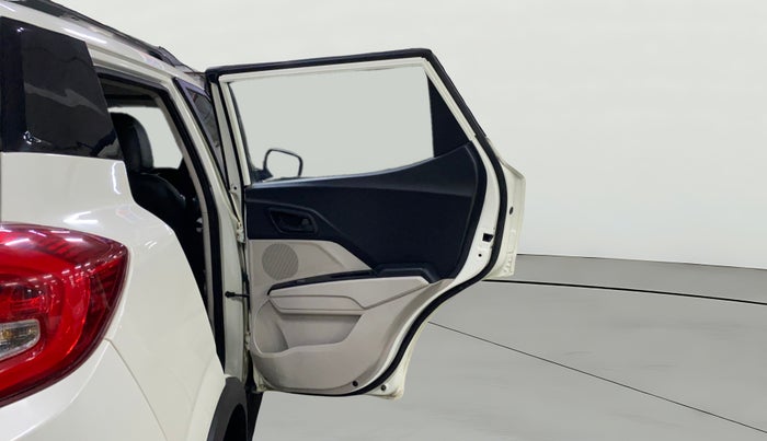 2021 Mahindra XUV300 W6 1.5 DIESEL AMT, Diesel, Automatic, 94,572 km, RHS Rear Door