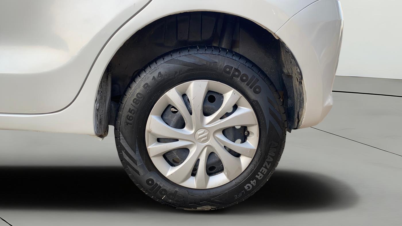 2020 Maruti Swift VXI, Petrol, Manual, 1,37,620 km, Left Rear Wheel